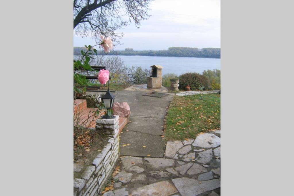 Villa Kornelija Stari Slankamen Dış mekan fotoğraf